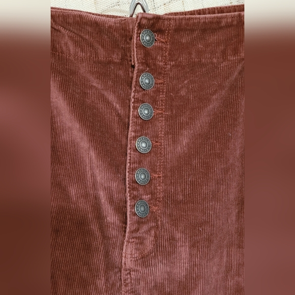 American Eagle Super High Rise Flare Curvy Corduroy Stretch Pants Plus Size 24 - Picture 3 of 4